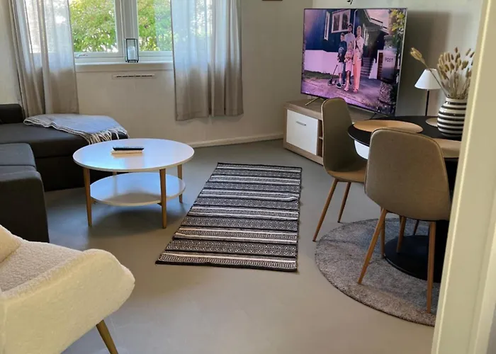 Lite Hus Med Egen Inngang - Sentral Beliggenhet Apartamento *