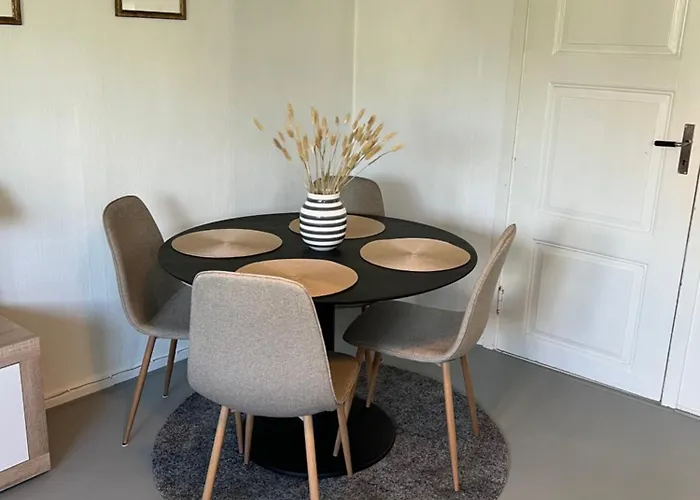 Apartment Lite Hus Med Egen Inngang - Sentral Beliggenhet